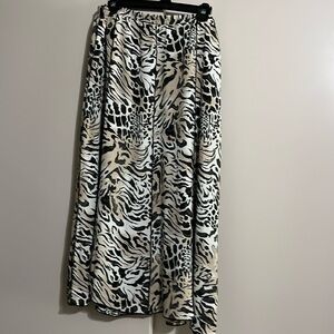 Skirt beige and black leopard/zebra print